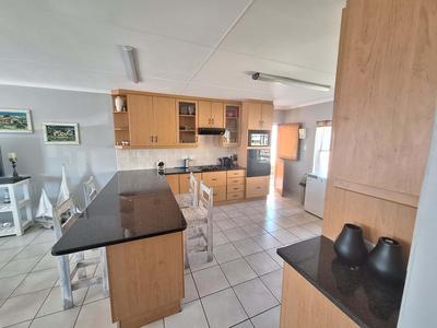 House For Sale in Island View, Mossel Bay