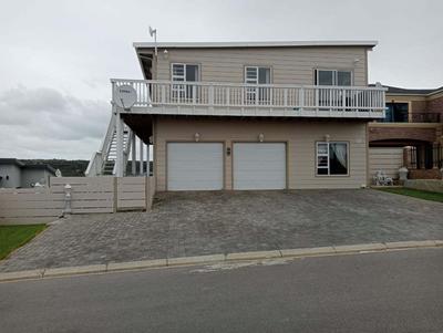House For Sale in Seemeeu Park, Mossel Bay
